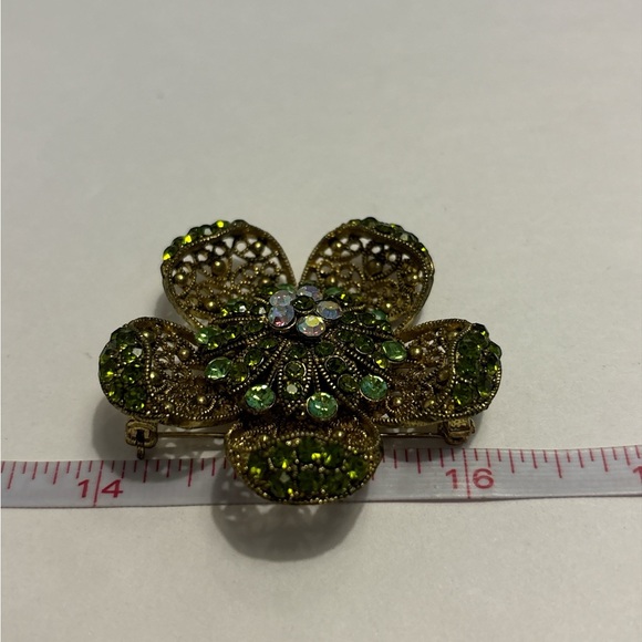 Vintage Gold Tone Green & AB Crystal Floral Brooch 2-1/4” - Picture 8 of 8